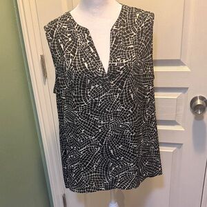 Chaus Monochrome Mosaic V-Neck Blouse